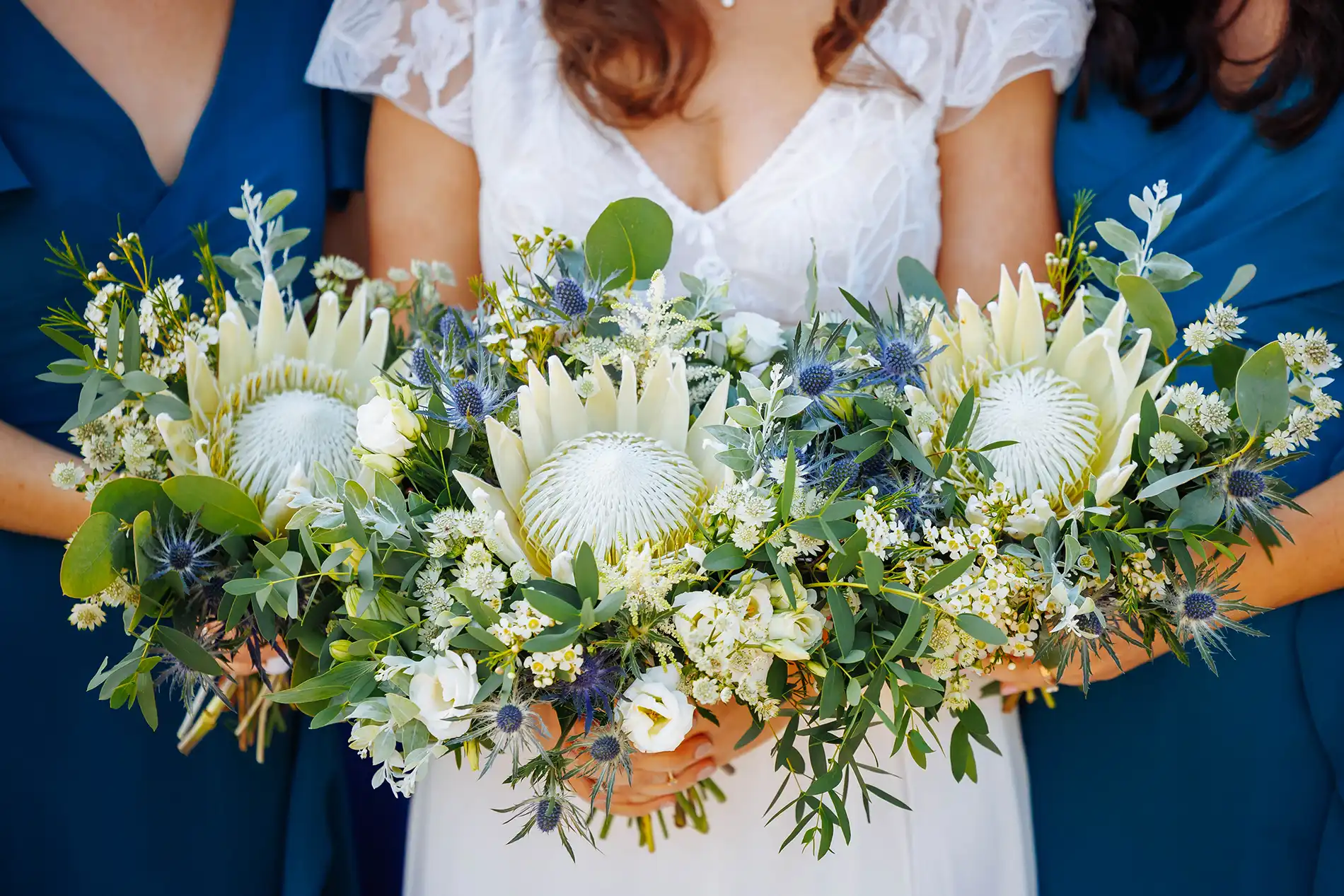 fresh wedding flower bouquets